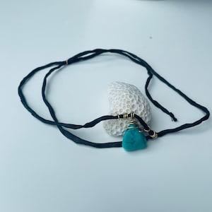 Collier cordon pendentif et perles- FYK