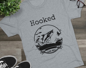 Hooked Angeln Tshirt - Unisex Tri-Blend Crew Tee