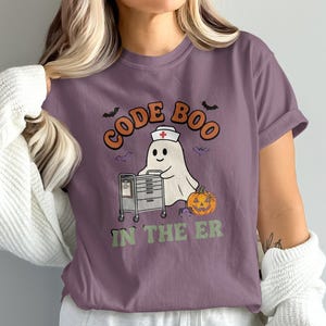 Sjuksköterska för akuten - Halloween-t-shirt, kuslig söt spöksjuksköterska, rolig akutsjuksköterska, medicinsk Halloween-t-shirt