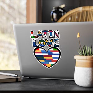 Calcomanías de vinilo Latin Love, pegatinas troqueladas vibrantes Pan Pride, diseño de corazón cultural para computadoras portátiles, botellas de agua y más.