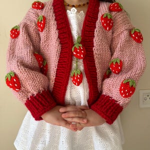 Red Strawberry Cardigan, Strawberry Sweater, Baby Knitting Products, Kids Sweaters, Kids Clothing, Knitted Sweaters, Back to School