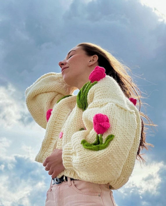 Pink Tulip Retro Cardigan,chunky Cropped Cardigan for Woman, Pink