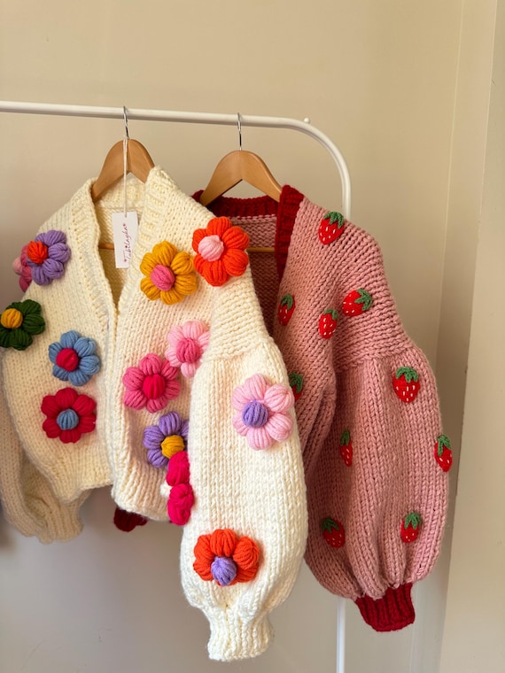 ❤︎ いいな ❤︎vintage flower knit cardigan❤︎ Flower Knit Cardigan, Oversized Picnic Cardigan, Plus Size