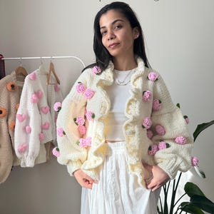 Tubilayka Pink Rose Cardigan | Handmade Floral Knit Sweater