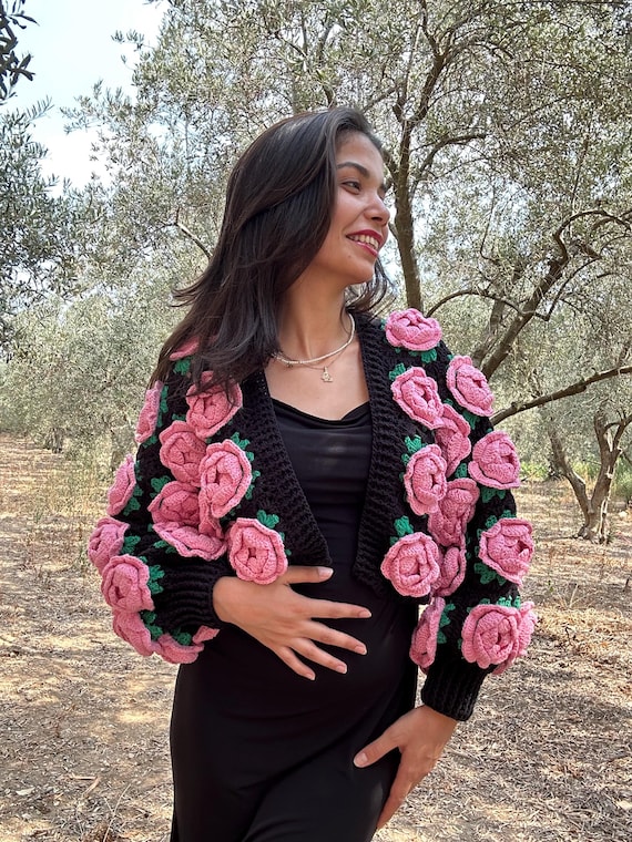 Tubilayka Floral Pattern Cardigan | Handmade Floral Pattern