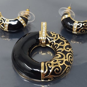 Vtg Camrose & Kross Jacqueline Kennedy &quot;Parisian Circle&quot; Black Enamel Crystal Pendant Earrings Set