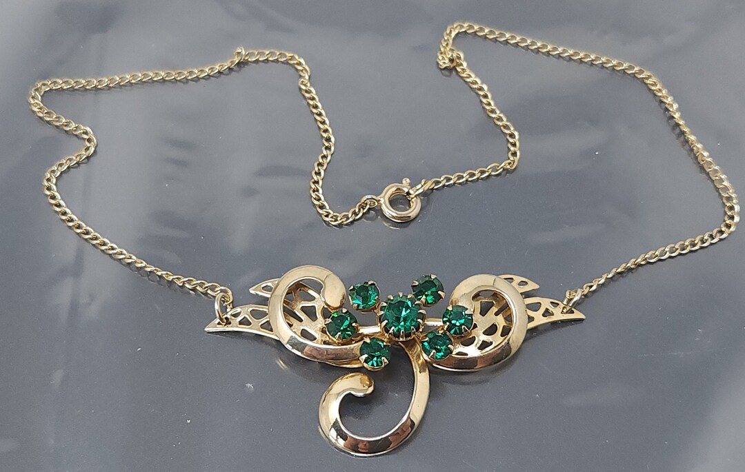 Vintage Green Rhinestone Gold Tone Pendant Chain Necklace 15 Etsy