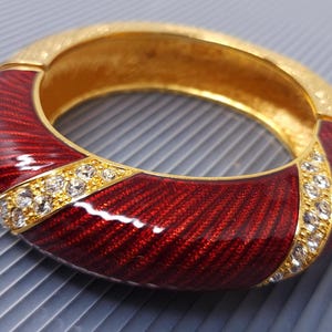 Vtg Camrose & Kross Jacqueline Kennedy JBK Crystal Red Enamel Hinged ...