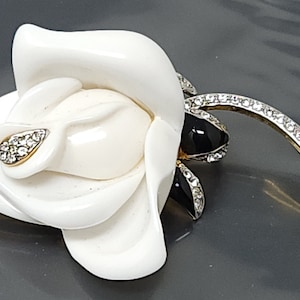 Vintage KJL Kenneth Jay Lane White Lucite Rhinestone Gold tone Brooch