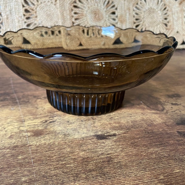 E.O. Brody Scalloped Smoke Brown Glass Bowl M2000 | 1960s 1970s Ribbed Decorative Platform Bowl | Colored Glass Made in Cleveland, Ohio USA