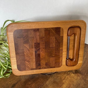 1960s Danish Teak Wood Richard Nissen Egestav Denmark Cheese Cutting Board | Mid Century Modern Scandinavian Charcuterie Board