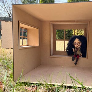 1:6 Dollhouse Roombox with Window Seat KIT