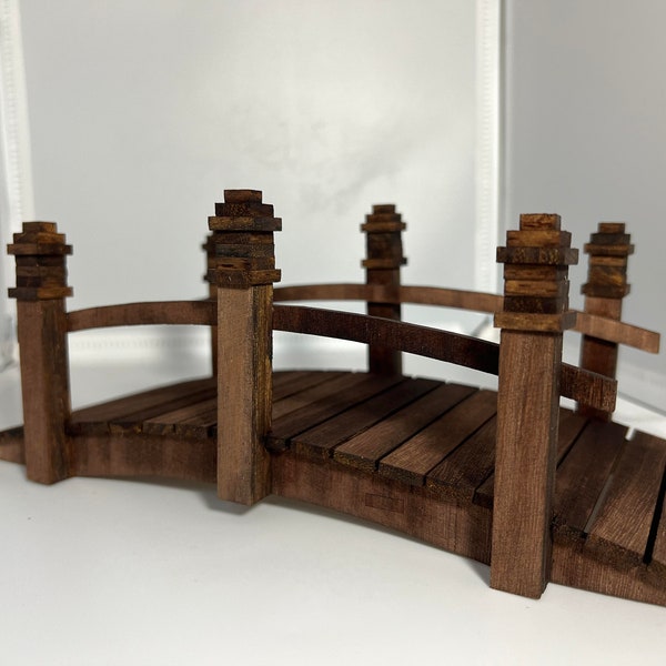 1:12 Garden Pond Bridge Assembled (Basswood)