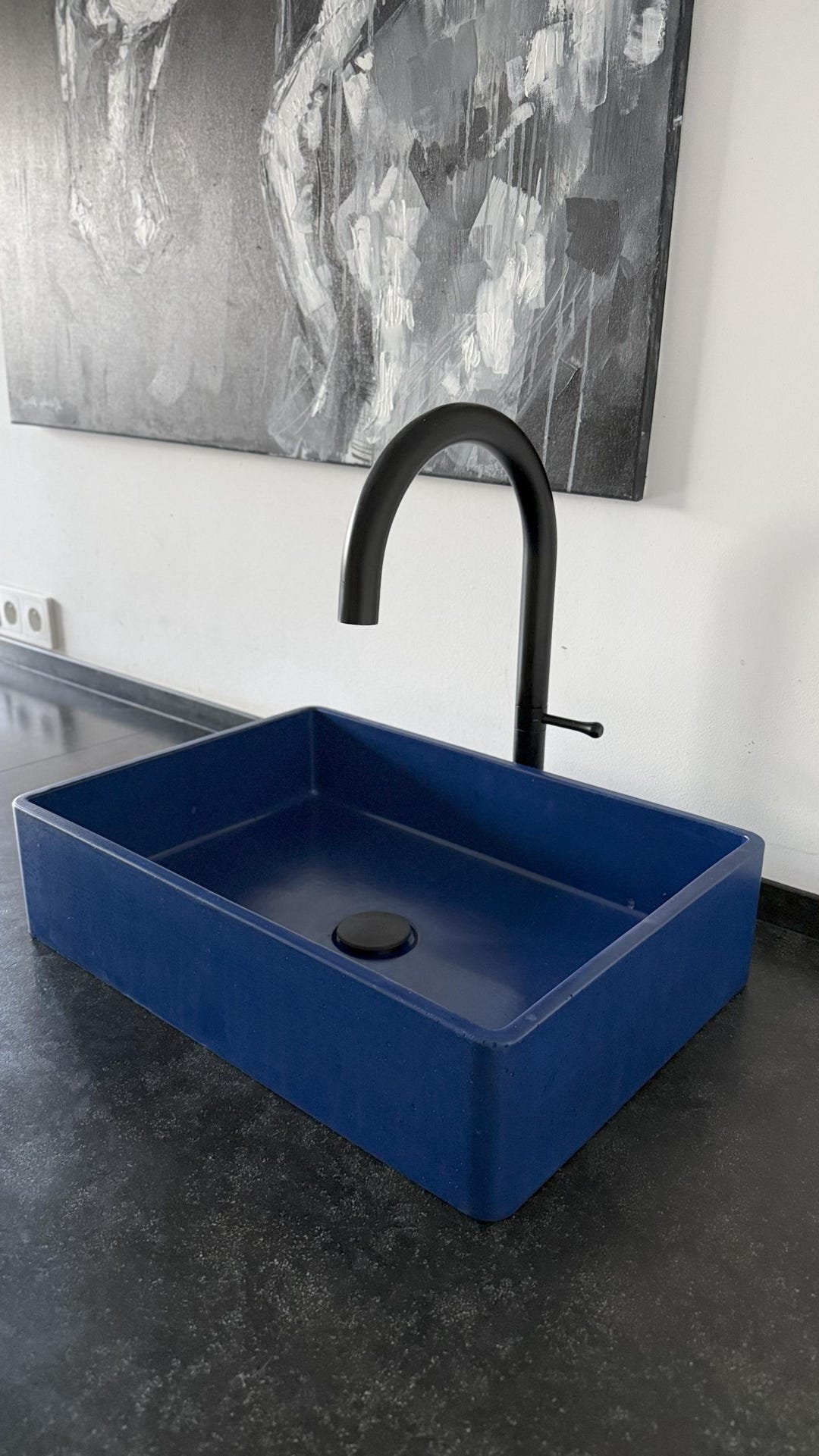 Photo inspiration: Fresh Look at Concrete Sink Handmade Bathroom Basin