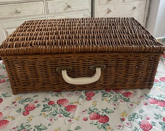 Vintage wicker picnic basket