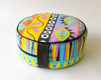 Meditation cushion with an 80's vibe! Limited edition, gone. Colorful, cheerful and sustainable :)