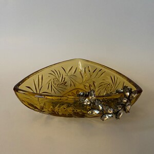 Hazel Atlas Amber Yellow Glass Star & Leaf Patterned Triangular Trinket Dish