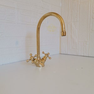 Grifo de baño, grifo de cocina de latón, grifo de latón macizo para tocador de baño con cuello de cisne, grifo de latón sin lacar con manijas cruzadas simples