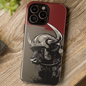 Funda para iPhone con gráficos vectoriales de guerrero espartano y vaca de las tierras altas, funda genial para teléfono, casco espartano, obra de arte griega, regalo de héroe para él, estilo de arte cómico