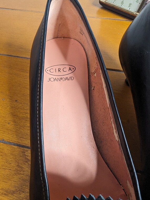 Circa joan and david black pumps sale