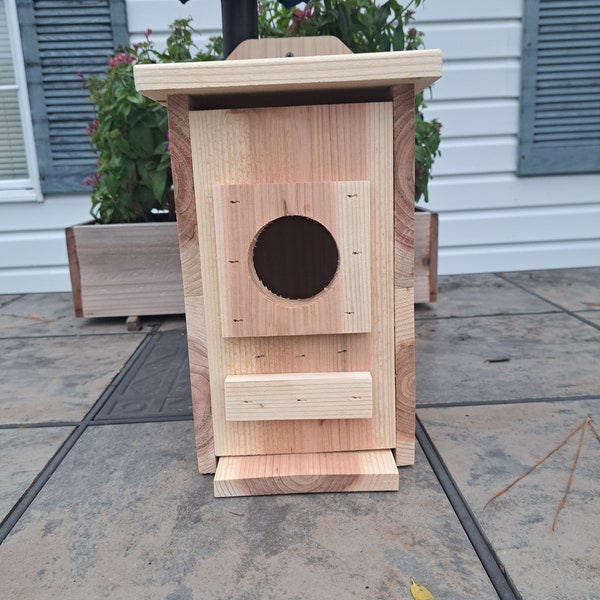 large squirrel house, squirrel house, cedar squirrel house, squirrel nesting box, house for squirrels, Christmas gift