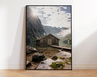 Muurschildering "Haus am See" / huis, hut, meer, Obersee, Berchtesgaden, tegenlicht / foto als poster, aluminium composiet, galerijdruk