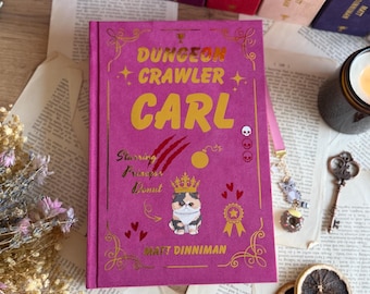 Ediciones especiales de Carl de Dungeon Crawler por Matt Dinniman (Serie completa) - Encuadernación personalizada (hecha a mano) / Rosa, Encuadernación de libros, DCC