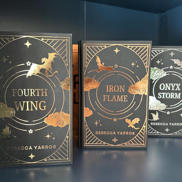 Crea tu propio libro de edición especial: Fourth Wing / Iron Flame / Onyx Storm de Rebecca Yarros / Diseño de libro listo para planchar - Vinilo