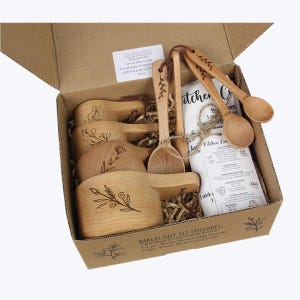 Measuring cups and spoons wood Bakers Gift Set