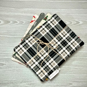 Kindle Paperwhite sleeve Neutral Christmas Padded Kindle Sleeve