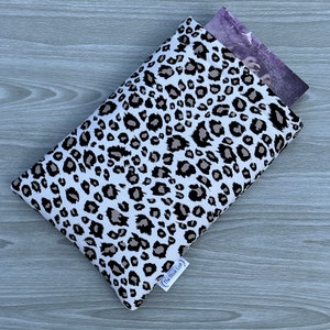 Paperback Book Sleeve Neutral Cheetah Padded Book sleeve