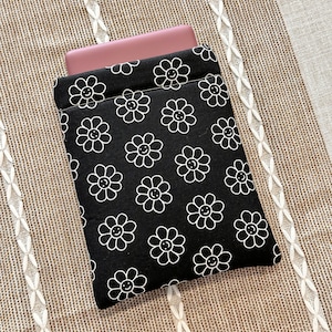 Kindle Paperwhite Padded Sleeve Smily Face Flower Kindle Sleeve