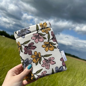 Kindle Paperwhite Sleeve Pastel Floral Padded Kindle Sleeve