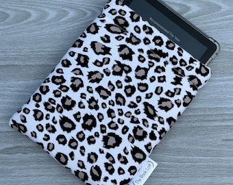 Kindle Paperwhite Sleeve Neutral Cheetah Padded Kindle Sleeve