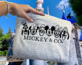 Disneyland Embroidered Sweater, Disneyland Sweatshirt, Disneyland Shirt, Disneyland Sweatshirt Women, Disneyland Minnie, Disneyland Sweater