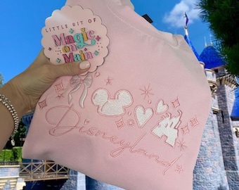 Disneyland Bow Shirt, Disneyland Bow Sweater, Pink Disneyland Sweater, Pink Disneyland Sweatshirt, Cute Disneyland Sweatshirt, Cute Disney