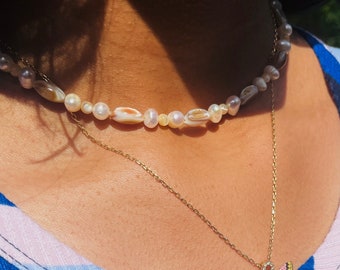 Pearl and Shell Necklace Iridescent Choker