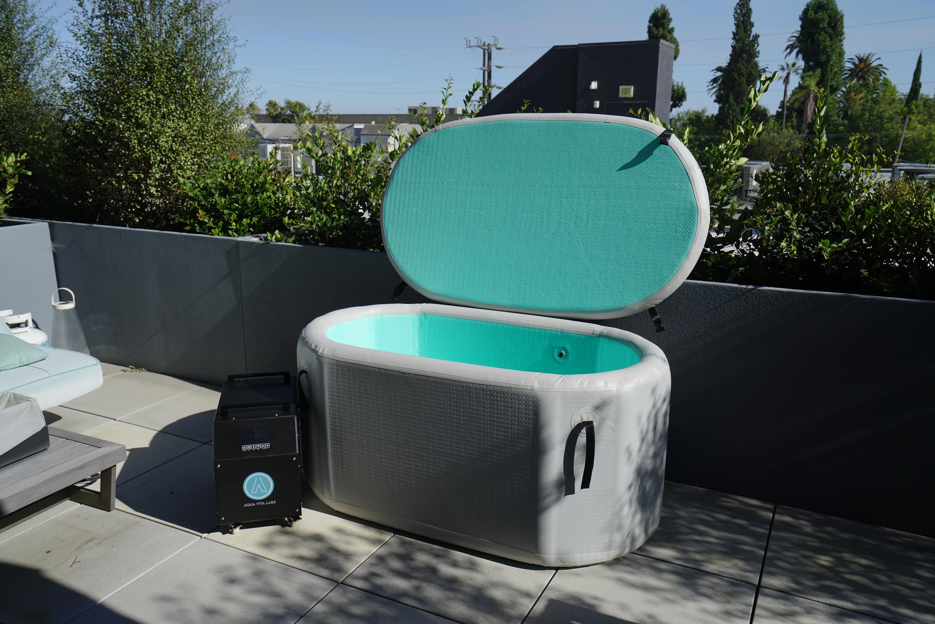 Everest Cold Plunge Ice Bath Unit Inflatable Insulated Tub Recovery ...