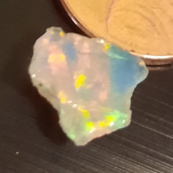 Opal Rough AAA Grade 1 Piece Large Size Ethiopian Welo Opal Raw Suitable For Cutting And Making Jewelry Dry Opal Raw Fire Opal Gemstone