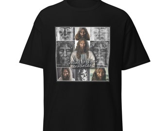 Verbesserte Eleganz: Das klassische T-Shirt der Shroud Revealed Mosaic Collection für Männer