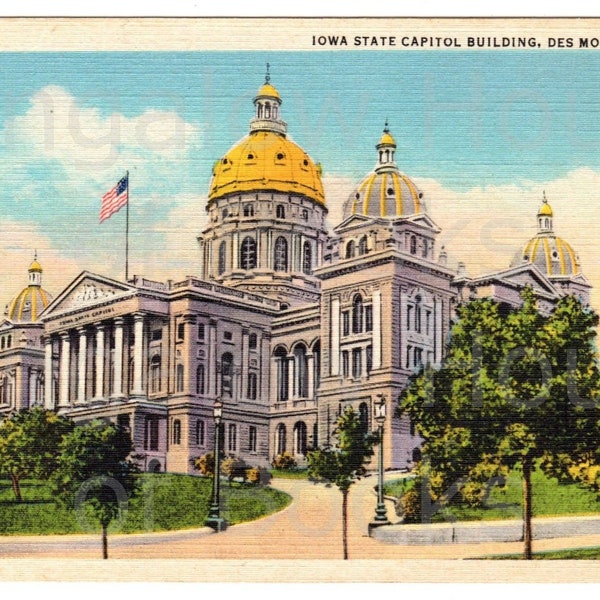 Iowa State Capitol Building Souvenir Vintage 1940s Linen Postcard Journal Ephemera Genuine Curteich-Chicago C.T. Art-Colortone