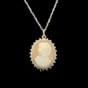 Antique Carved Shell Cameo Pendant Necklace On Sterling Silver Chaib