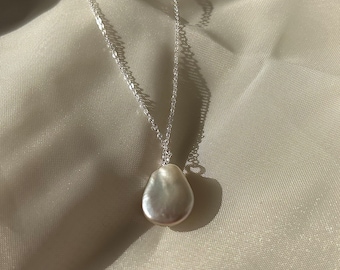 Freshwater irregular Pearl teardrop Necklace. simple pearl jewellery. dainty bridal jewellery. gifts for her. June Birthstone