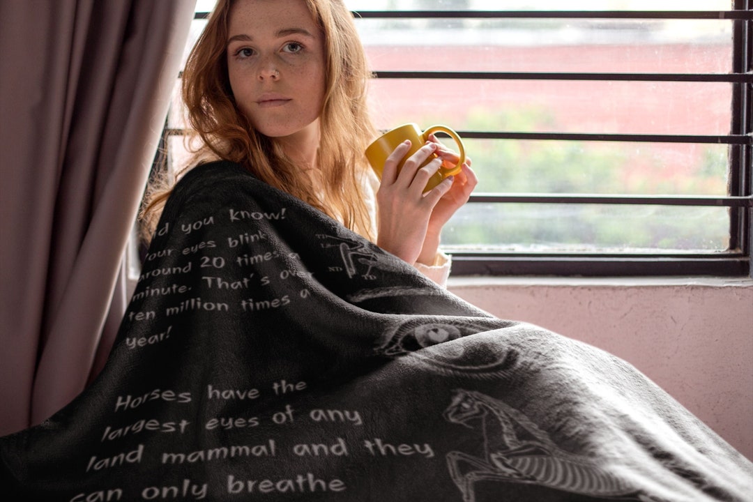 Anatomy Xray Blanket, Animal Anatomy Gift, Anatomy Notes on a Blanket