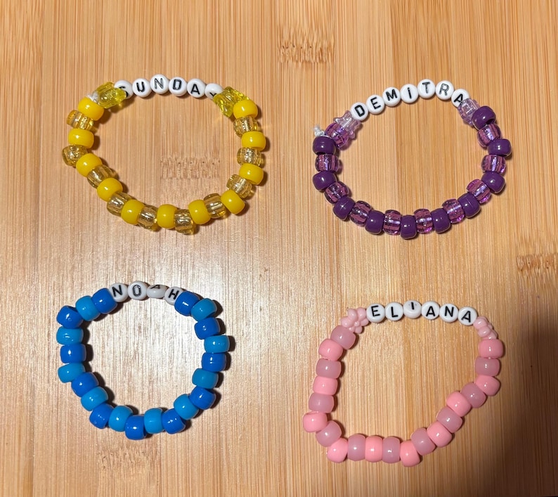 Kalogeras Schwestern Armbänder Bild 1
