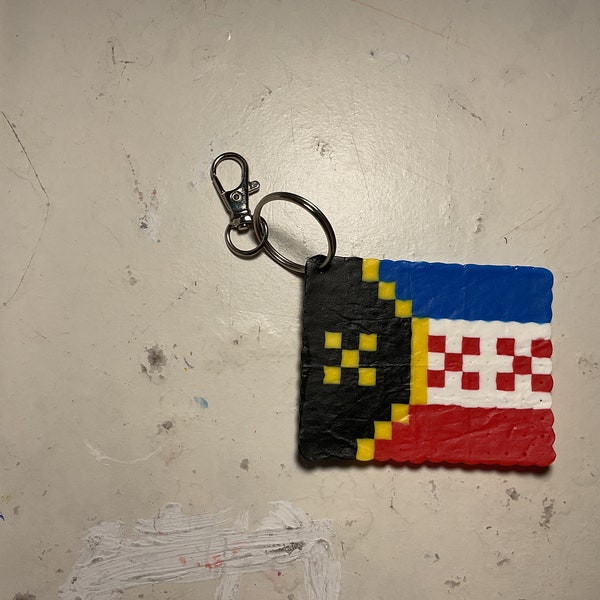 Perler bead Dream smp Minecraft L’manburg flag keychain