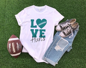 Camiseta de los Philadelphia Eagles, camiseta de los Eagles, el amor duele, camiseta de Jalen Hurts, es una cosa de Filadelfia, Eagles Nation, camiseta de fútbol