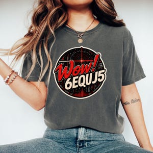 T-shirt Wow-signaalafbeelding