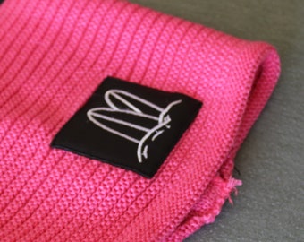 Gorro de invierno con parche grande