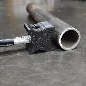 Tubing Pipe Centerline Marker Tool Sharpie